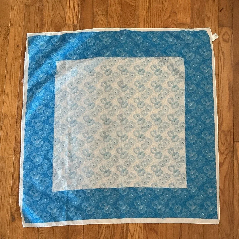 Vintage Tres-Elle Italian Polyester Scarf  30